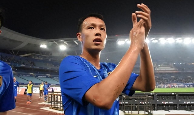 开云体育线上网站-意外！拉唐踢申花前腰的效果还不如谢鹏飞？球队替津门虎给出答案|上海申花|天津津门虎|斯卢茨基|特谢拉|主力_新浪体育_新浪新闻