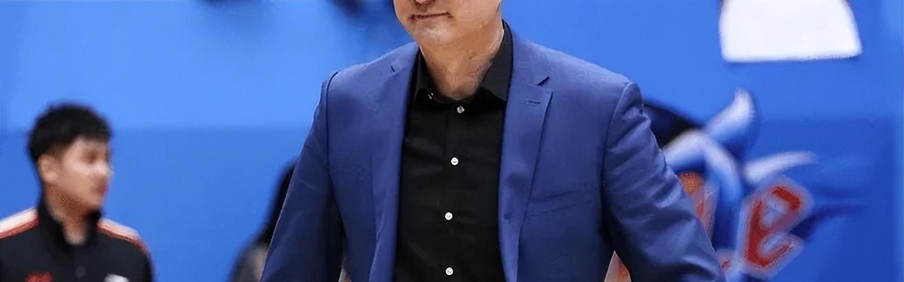 开云体育首页登陆-广东胜吉林发布会！杜锋再展语言魅力，焦泊乔点出拼劲伤势无碍！