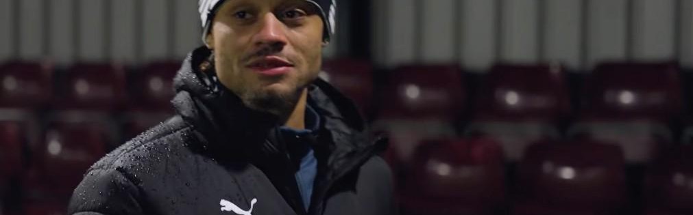 开云体育首页登陆-哈维-西蒙斯：很喜欢阿奇-格雷的踢球方式，他未来会非常出色