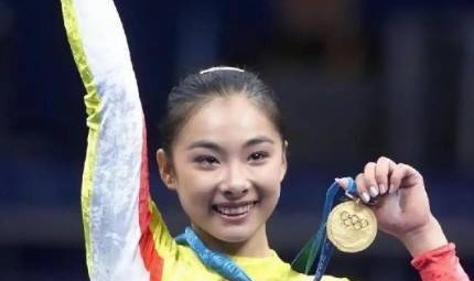 开云体育官方-奥运冠军刘璇：36岁结4次婚，都嫁同一人，丈夫真实身份曝光|体操|王弢|平衡木|摘金|婚礼_新浪娱乐_新浪新闻